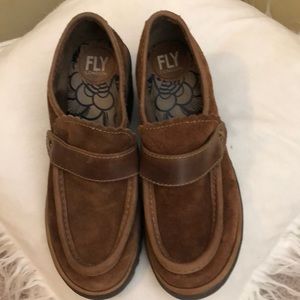 Brown suede London Fly loafer